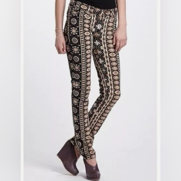 ANTHROPOLOGIE PILCRO SERIF PRINTED CORDUROY PANTS WOMEN'S SIZE 30 - Picture 1 of 9